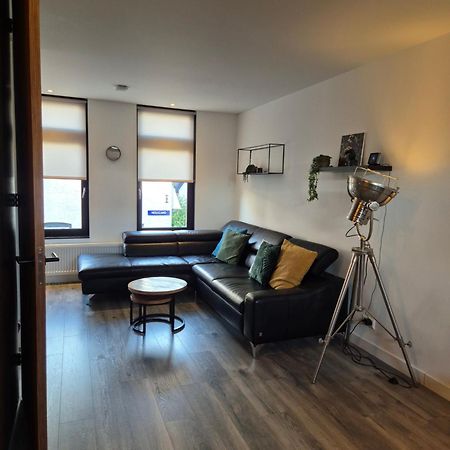 Fab City Apartment อัลค์มาร์ ภายนอก รูปภาพ